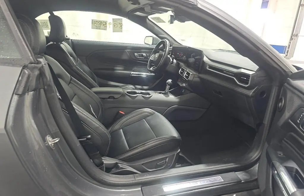 2025 Ford Mustang EcoBoost Premium
