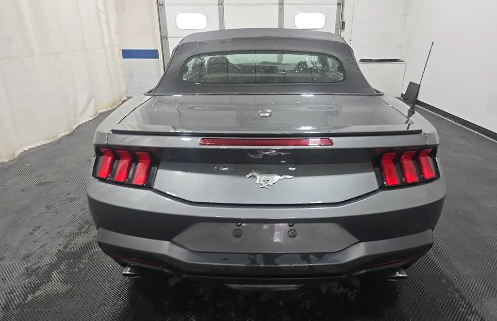 2025 Ford Mustang EcoBoost Premium