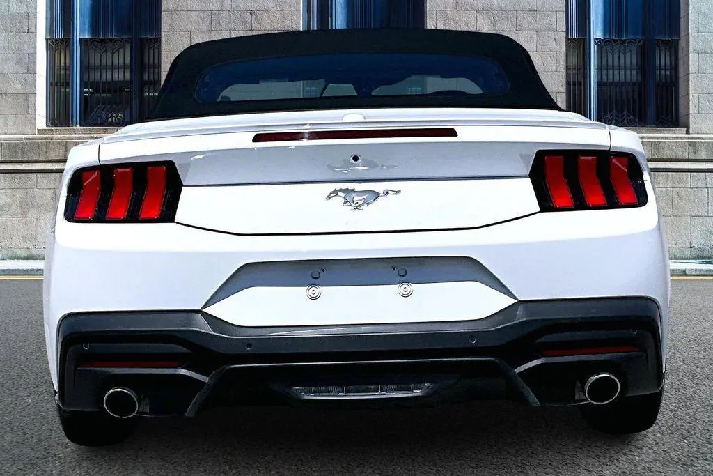 2025 Ford Mustang EcoBoost Premium